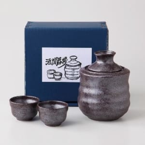 日本美濃燒 日本美濃燒 黑銀彩 溫酒器酒杯酒瓶套裝 小 一瓶兩杯   正面圖