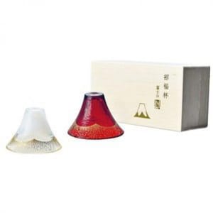 日本清酒杯 日本清酒杯 招福杯 富士山 金白・赤金 65ml 一套2個 木箱入 65ml  正面圖